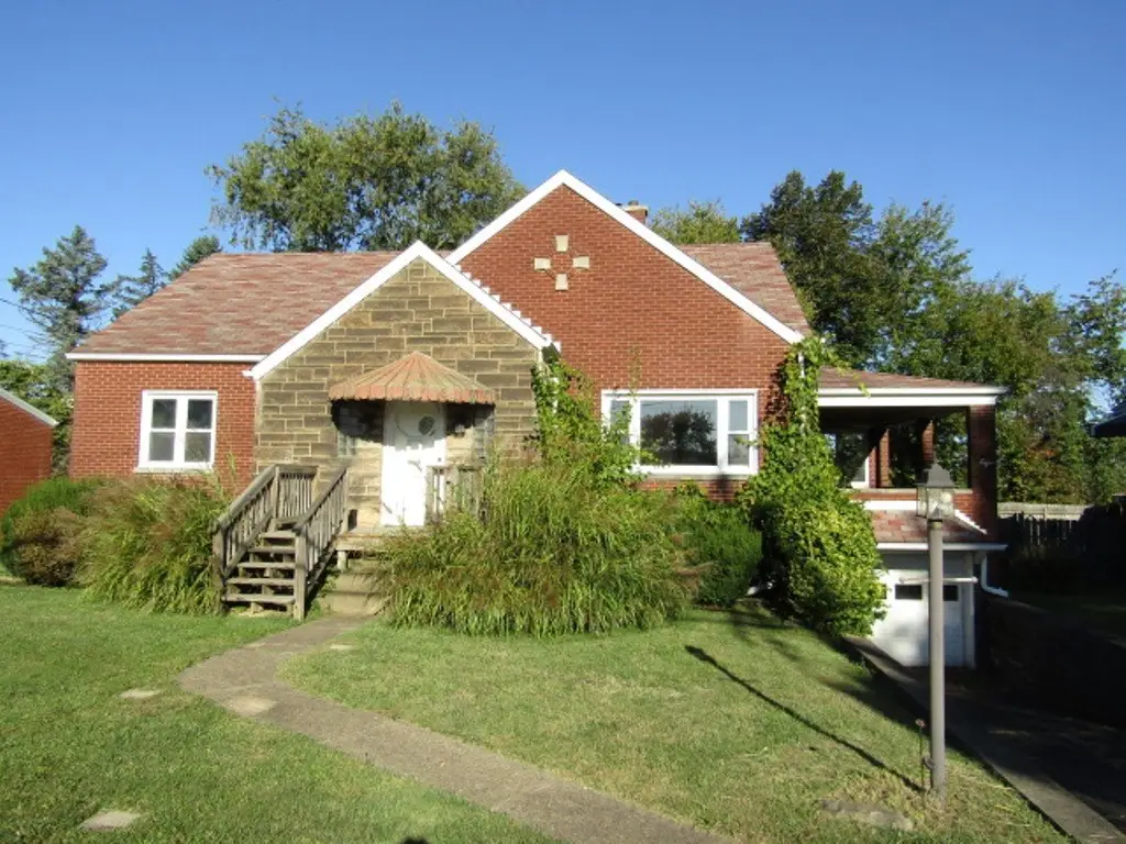 328 Commonwealth Ave, West Mifflin, PA 15122 - Image #1