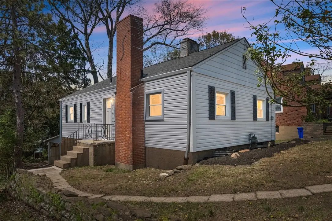 1014 Glencoe Avenue, Green Tree, PA 15220 - Image #1