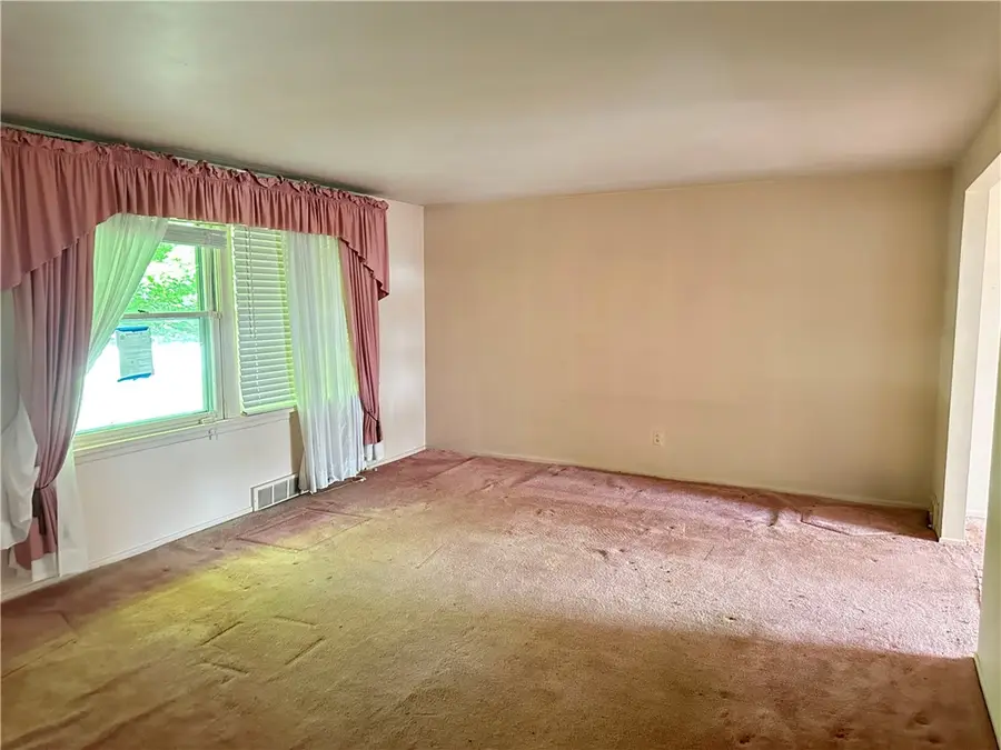 200 Cypress Hill Dr, Penn Hills, PA 15235 - Image #3