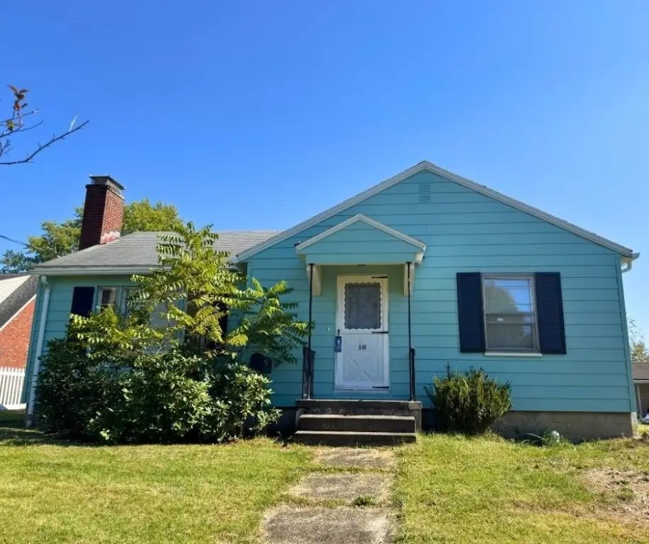 511 Ridgeway Ave, Grove City, PA 16127 - Image #1