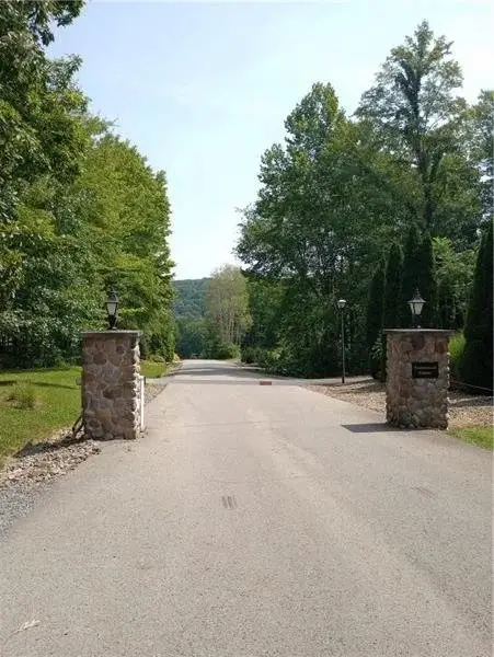 11 Maple Drive, Springfield, PA 16156 - Image #3