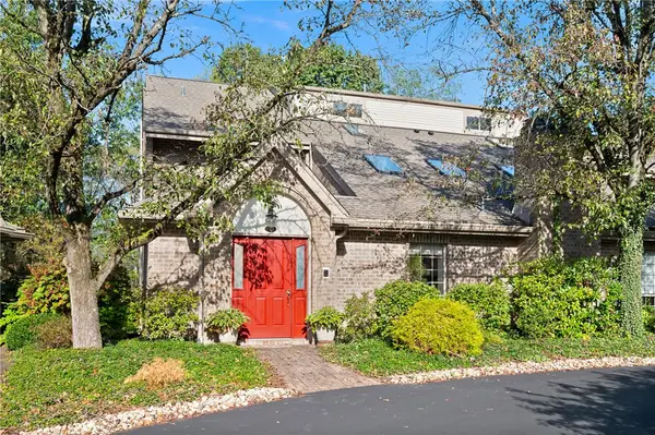 604 Essex Ct, O'Hara, PA 15238