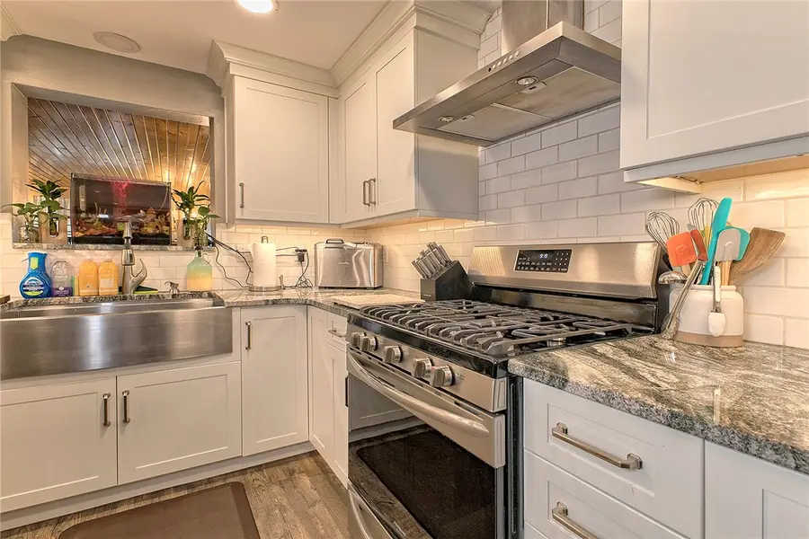 253 Cool Springs Rd, White Oak, PA 15131 - Image #3