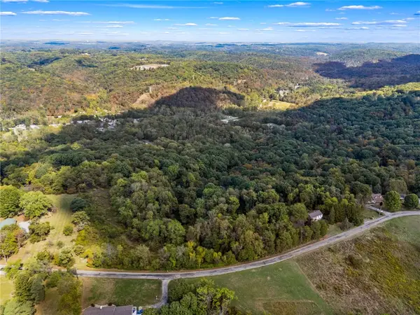 000 Willow Ridge Rd, Bell Acres, PA 15143