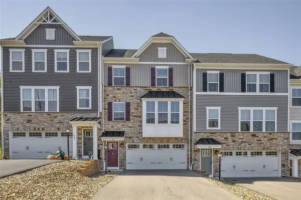 106 Moyer Hill Dr, Cranberry Twp, PA 16066