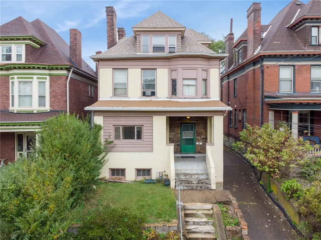 407 Hampton Ave, Wilkinsburg, PA 15221 - Image #1