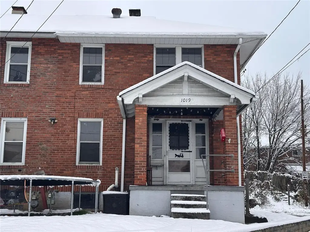 1019 Pennsylvania Ave, Clairton, PA 15025 - Image #1
