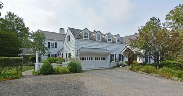 407 Rhodora Lane, Fox Chapel, PA 15238