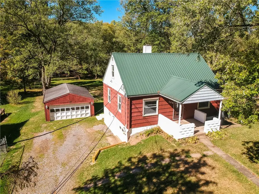 106 Maple Drive, Middlesex, PA 16059 - Image #2