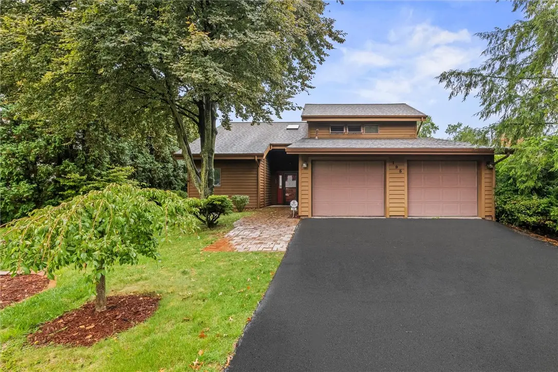 195 Jonathan Place, Hermitage, PA 16148 - Image #1