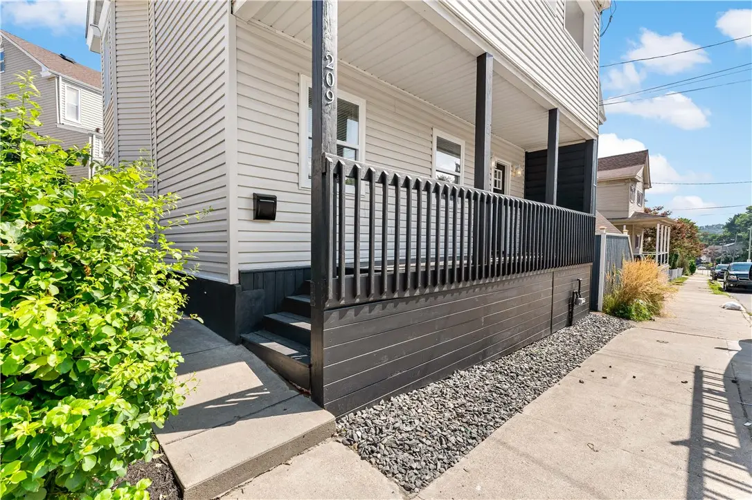 209 Shaler St, Mount Washington, PA 15211 - Image #1