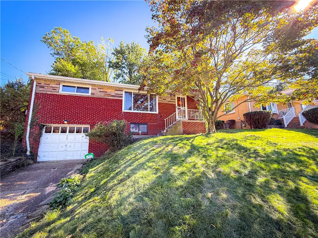 115 Sheldon Ave, Green Tree, PA 15220 - Image #1