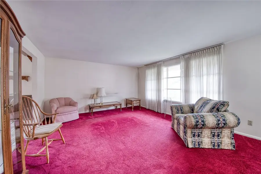 103 Stoneybrook Drive, Hempfield, PA 15601 - Image #3