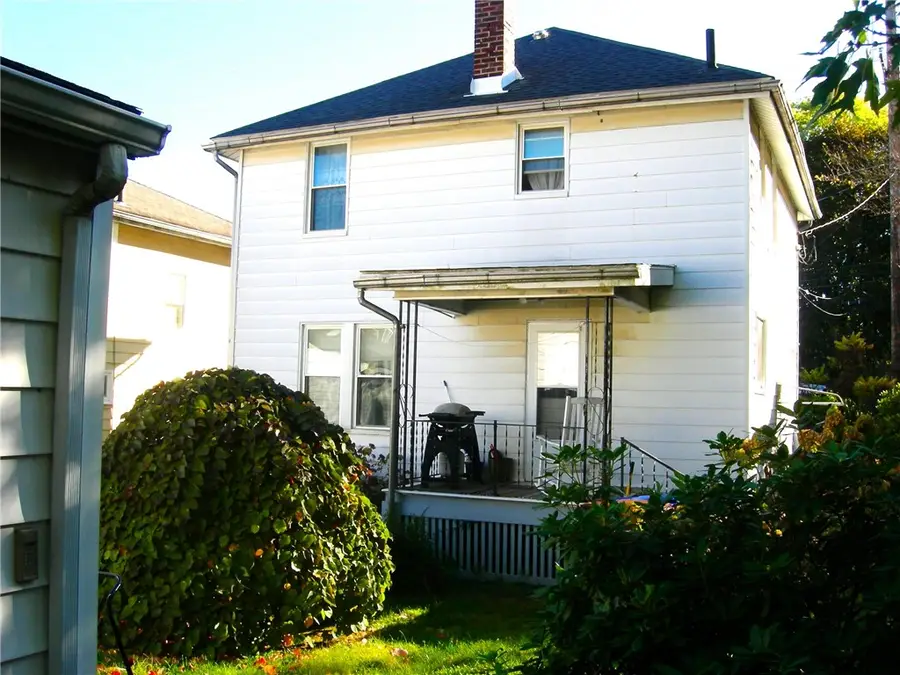 324 Mcclure Ave, Sharon, PA 16146 - Image #3