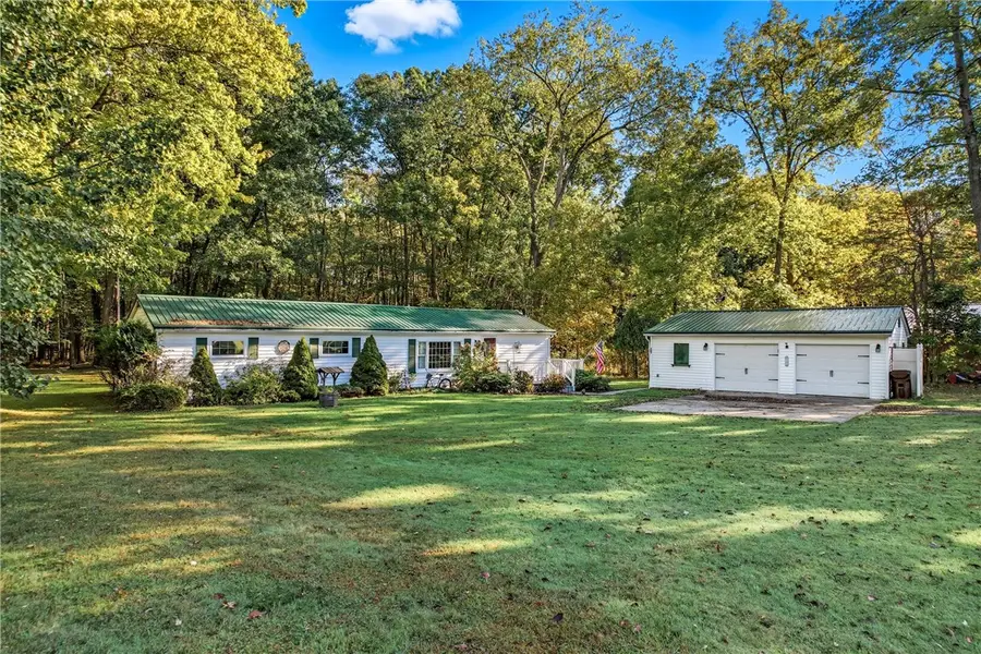 571 Buckeye Dr, South Pymatuning, PA 16150 - Image #2