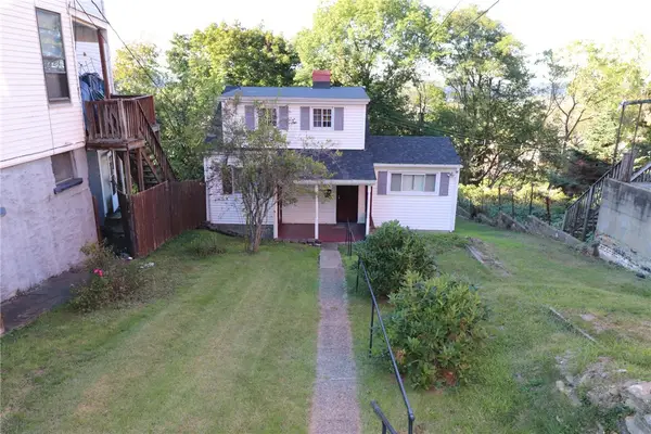 3397 Ridgway St, Polish Hill, PA 15213