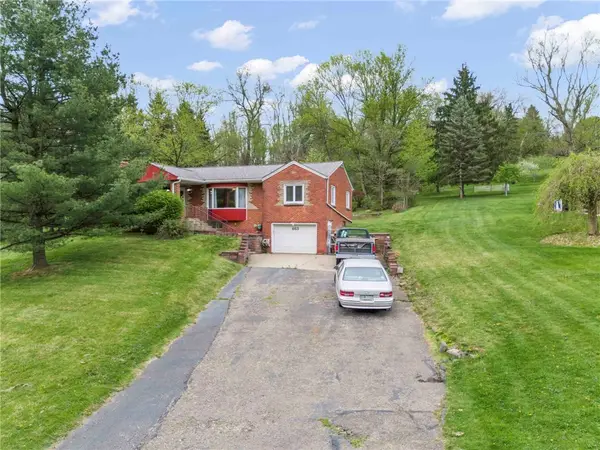 463 Coal Valley Rd, Jefferson Hills, PA 15025