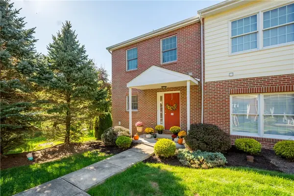 112 Bayberry Ct, Peters Twp, PA 15317