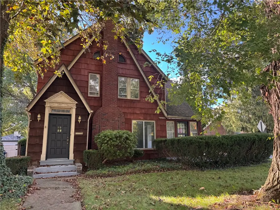 329 Norris St, Sharon, PA 16146 - Image #2