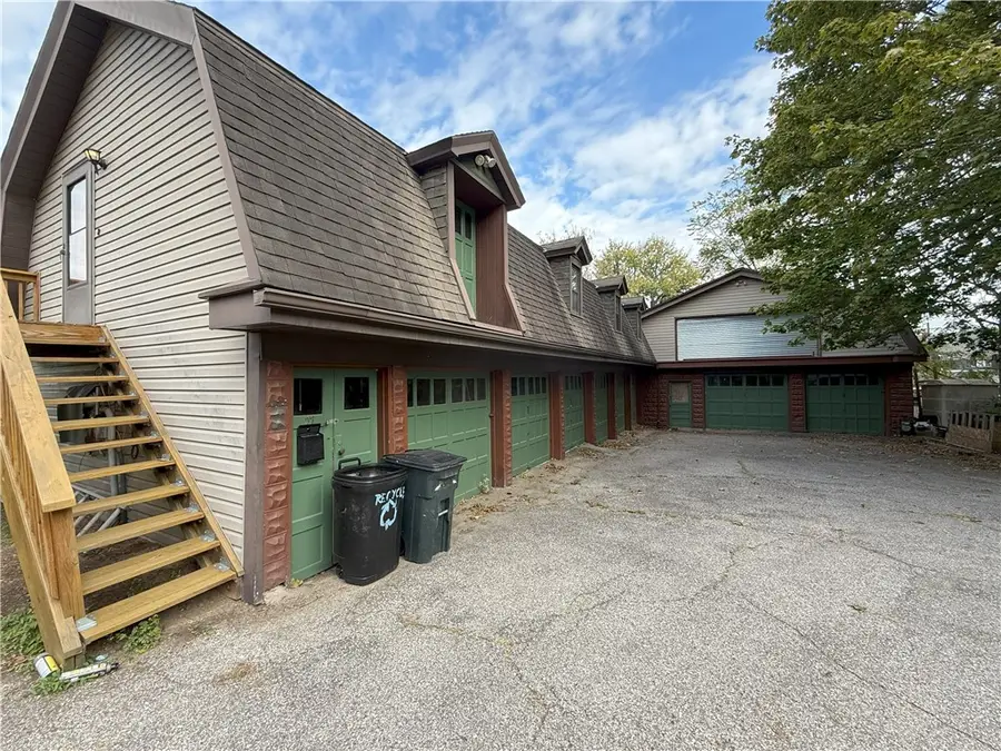 27 Richmond St, Crafton, PA 15205 - Image #2