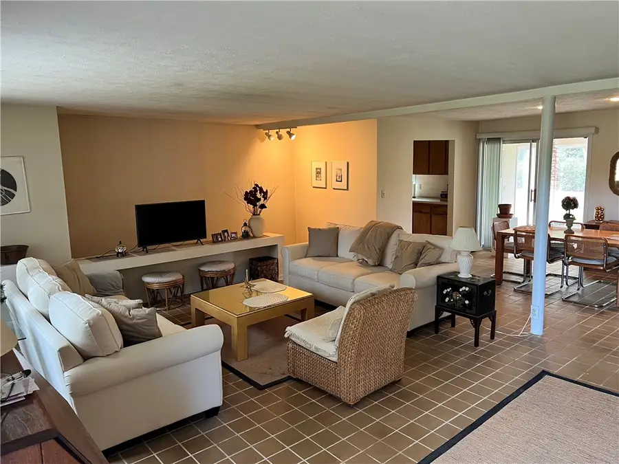 19 E Greenville Dr, Greenville, PA 16125 - Image #3