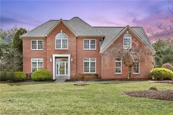 120 Hidden Oak Drive, Adams Twp, PA 16046