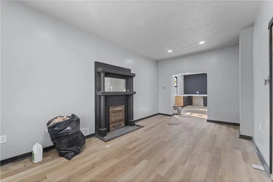 118 Tarragonna St, Pittsburgh, PA 15210 - Image #3