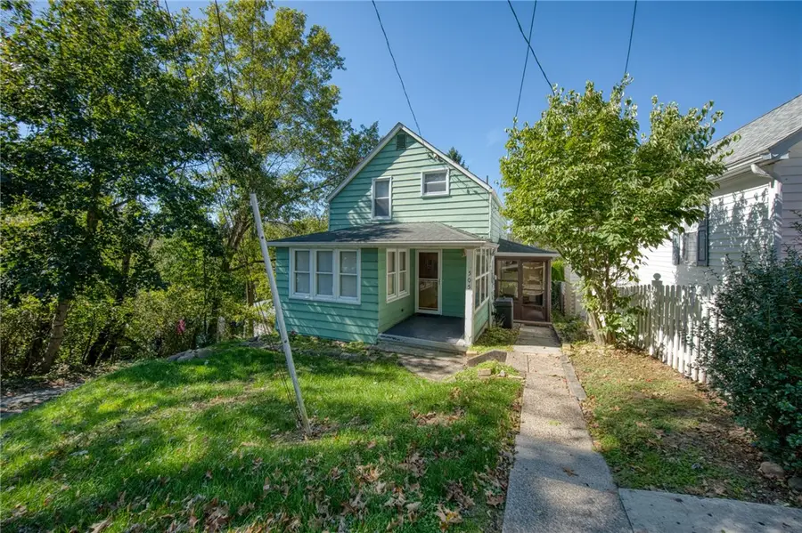 505 Locust St, Leechburg, PA 15656 - Image #2