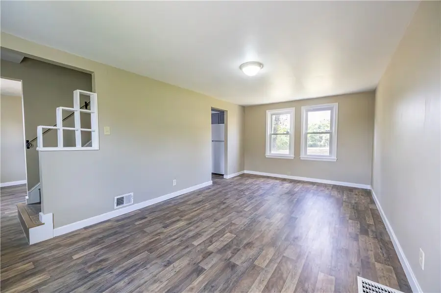 713 Lynda Ln, North Versailles, PA 15137 - Image #2