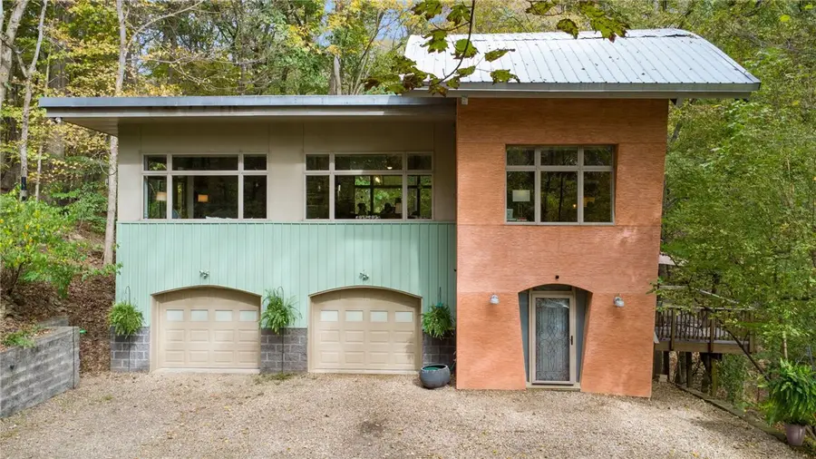 1123 Juanita Dr, Robinson Township, PA 15108 - Image #2