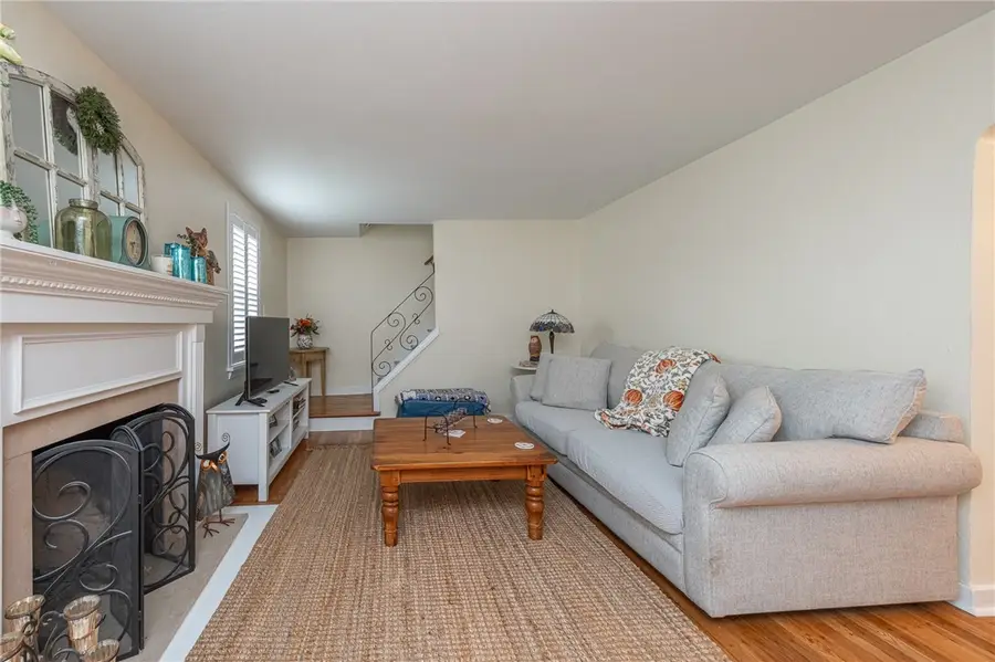 4800 W Brierly Drive, West Mifflin, PA 15122 - Image #3