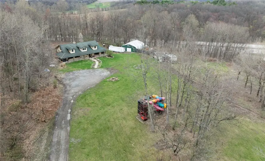 201 Sherwood Dr, New Galilee, PA 16141 - Image #3