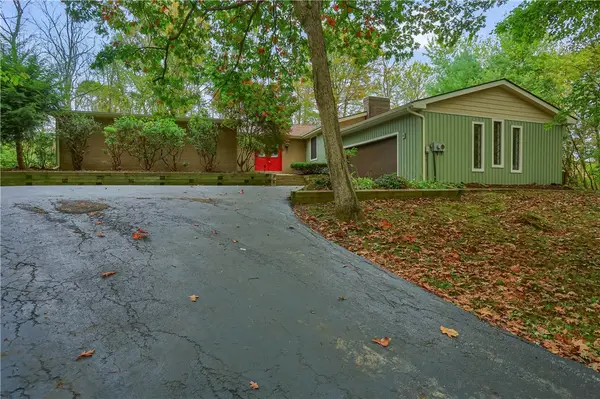 392 Mckinley Rd, Big Beaver, PA 15010