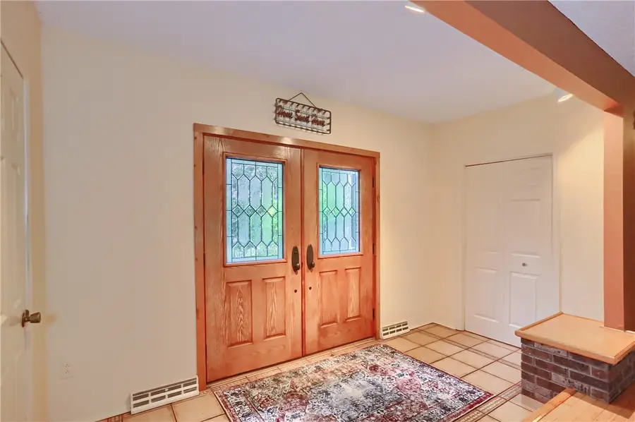 392 Mckinley Rd, Big Beaver, PA 15010 - Image #3