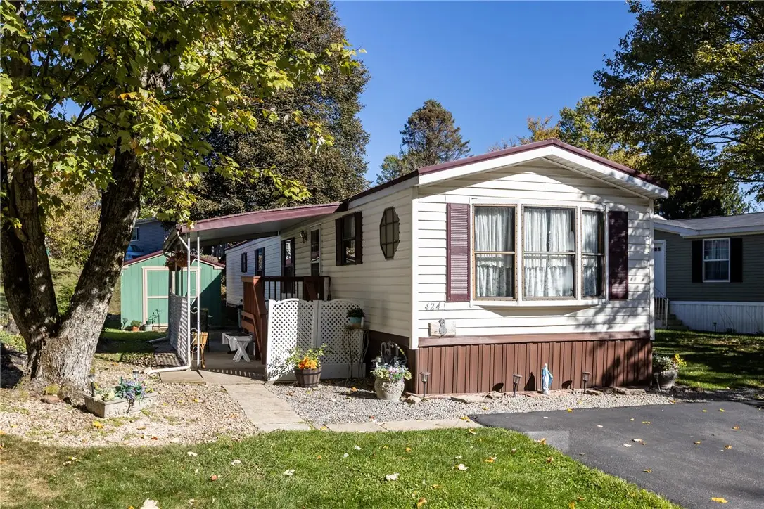 424 Perry Cir, Cranberry Township, PA 16066 - Image #1