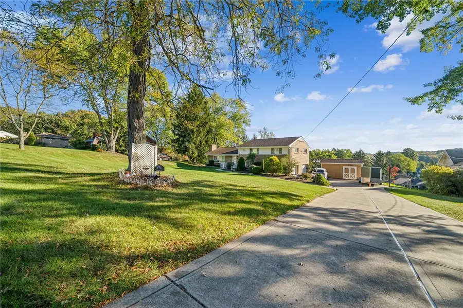 228 Ridgeview Dr., Peters, PA 15367 - Image #2