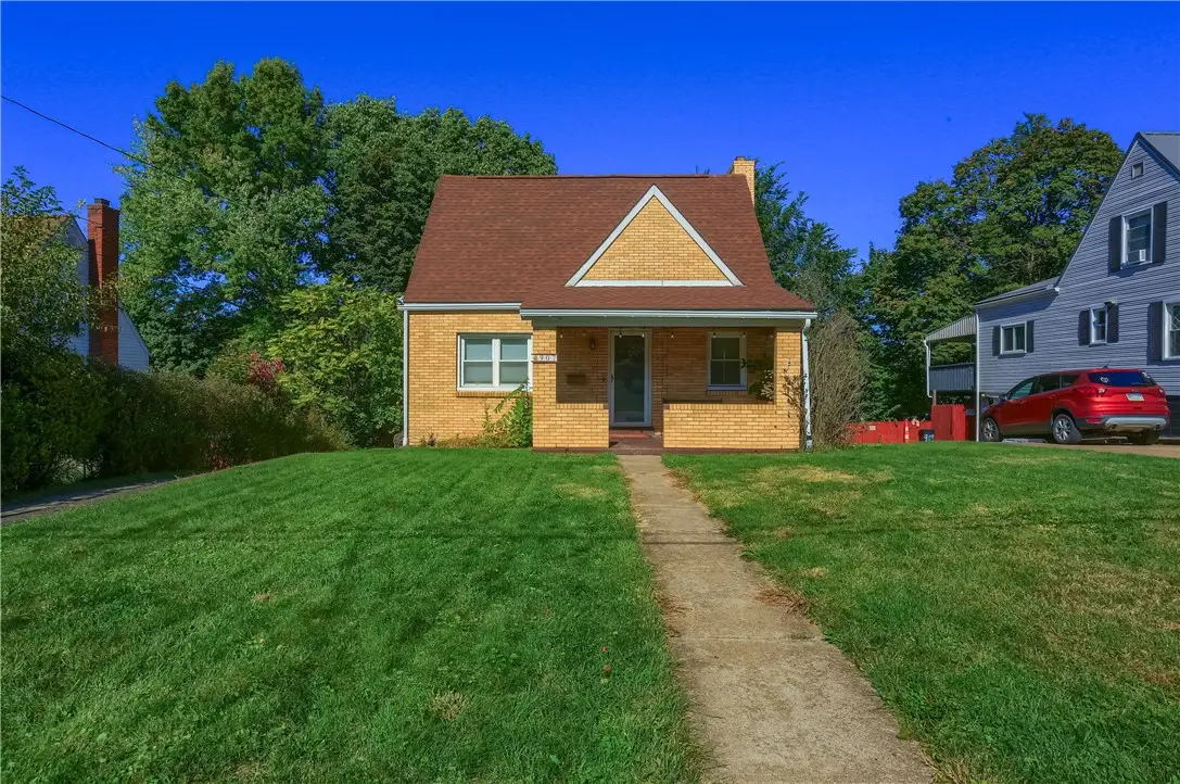 907 Valleyview Drive, Dravosburg, PA 15034 - Image #1