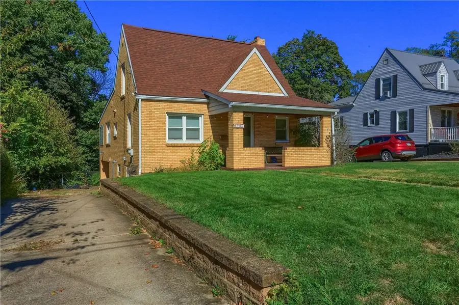 907 Valleyview Drive, Dravosburg, PA 15034 - Image #2