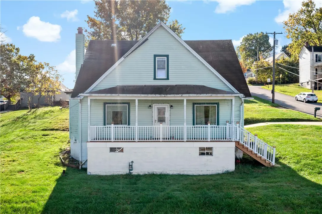 221 Center Ave, Oakdale, PA 15071 - Image #1