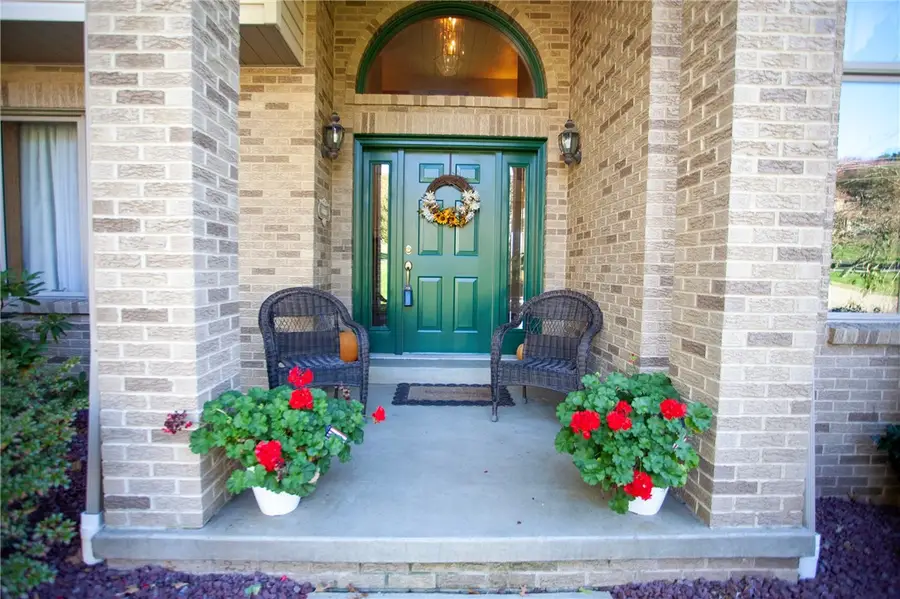 14 Glenmeade Rd, Hempfield, PA 15601 - Image #2