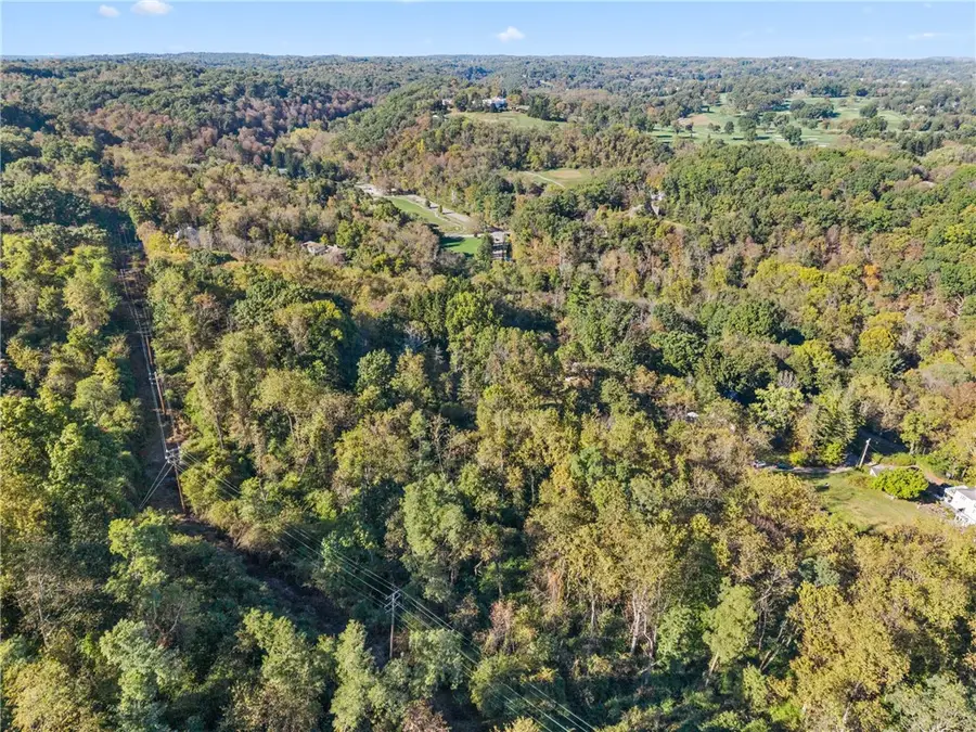 207 Red Fox Ln, Fox Chapel, PA 15238 - Image #2