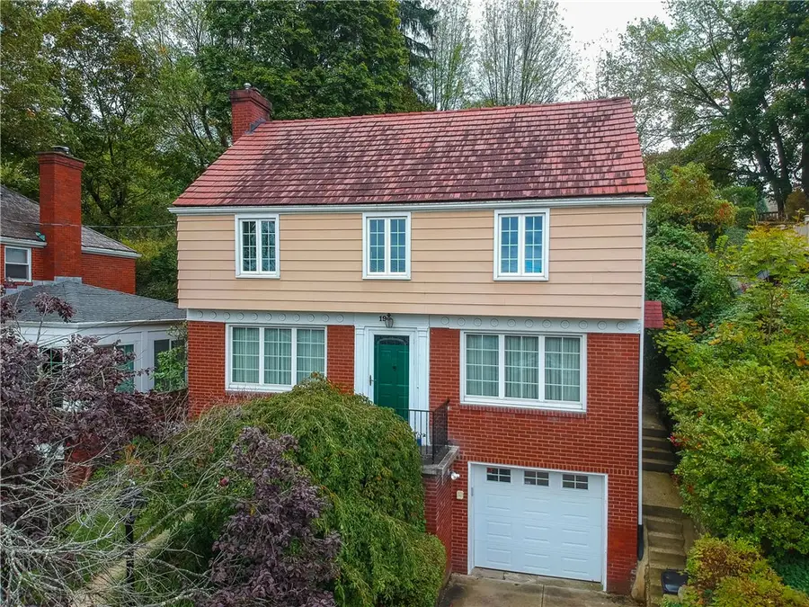 19 Marquette Rd, West View, PA 15229 - Image #2