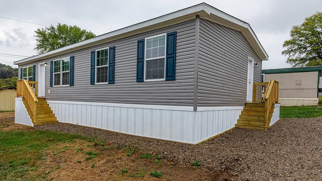 1352 Hilltop Dr, Robinson, PA 15019 - Image #1