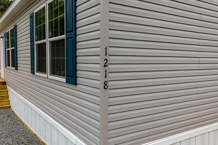 1218 Sunset Dr, Robinson, PA 15019 - Image #2