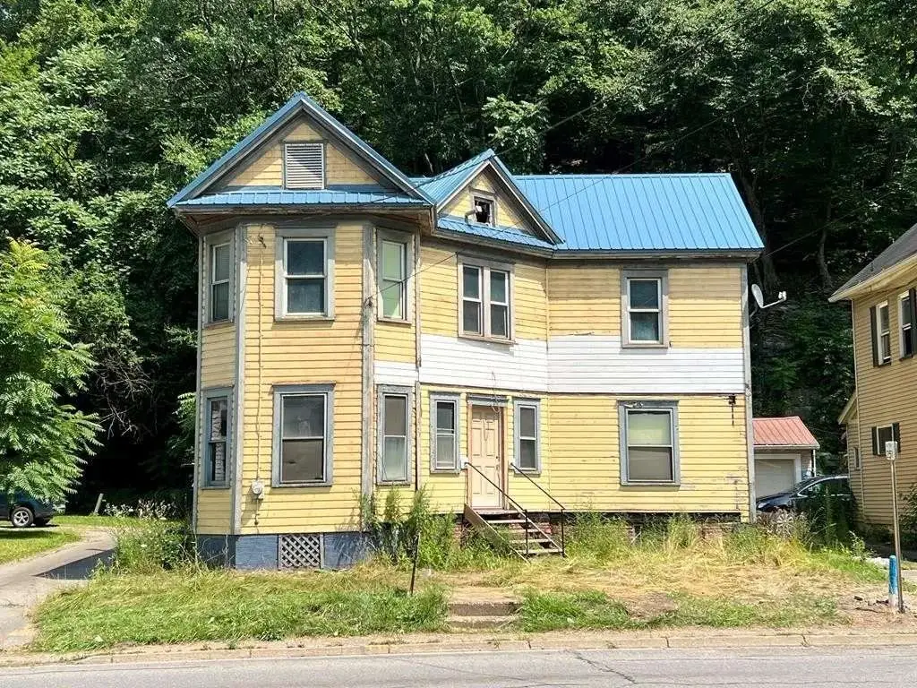 729 15th St, Franklin, PA 16323 - Image #1