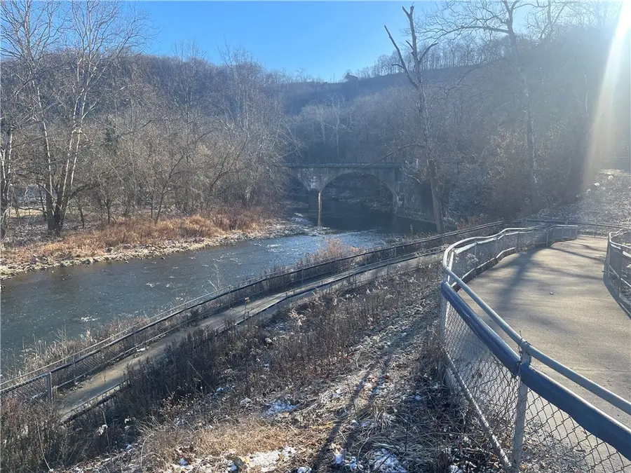 132 Sugar Lane, Clarksville, PA 15322 - Image #2