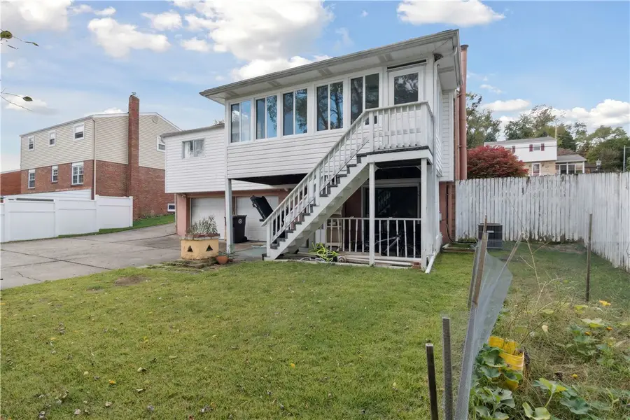 5021 Elmwood Dr, Baldwin, PA 15227 - Image #3