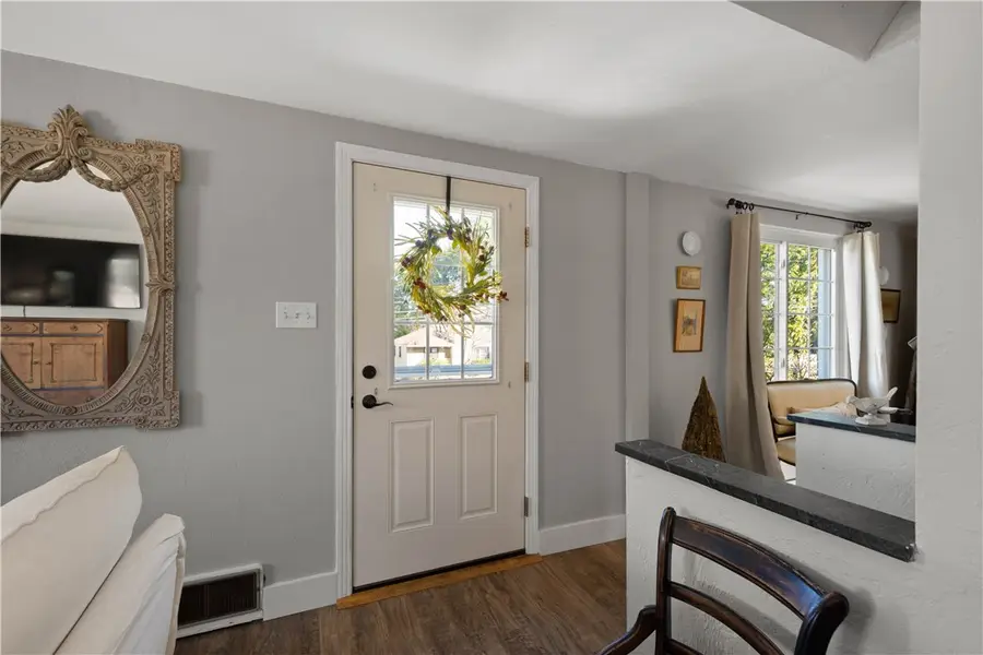 348 Logan Rd, Bethel Park, PA 15102 - Image #3