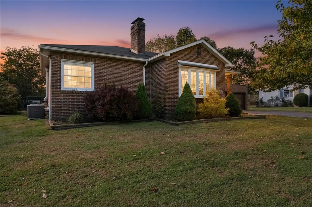 208 Country Club Hts, Nixon, PA 16002 - Image #1