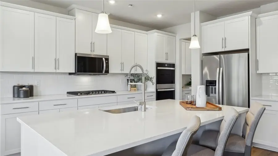 110 Victoria Drive, Moon Township, PA 15108 - Image #3